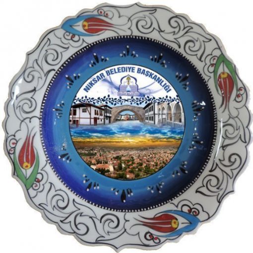 Çini Tabak, Çini Tabak Çeşitleri, Çini Tabak Baskı, Kütahya Çini Tabak, İznik Çini Tabak, Bursa Çini Tabak, Osmangazi Çini Tabak, Yıldırım Çini Tabak, Nilüfer Çini Tabak, Çini Duvar Tabağı, Çini Duvar Saati, Hediyelik Çini Tabak, Promosyon Çini Tabak, Çini Tabak Plaket Baskı, Çini Tabak Modelleri, Kişiye Özel Çini Tabak Baskı, Kurumsal Çini Tabak Baskı, Özel Baskılı Çini Tabak, Çini Fotoğraf Tabağı, Çini Resim Tabağı